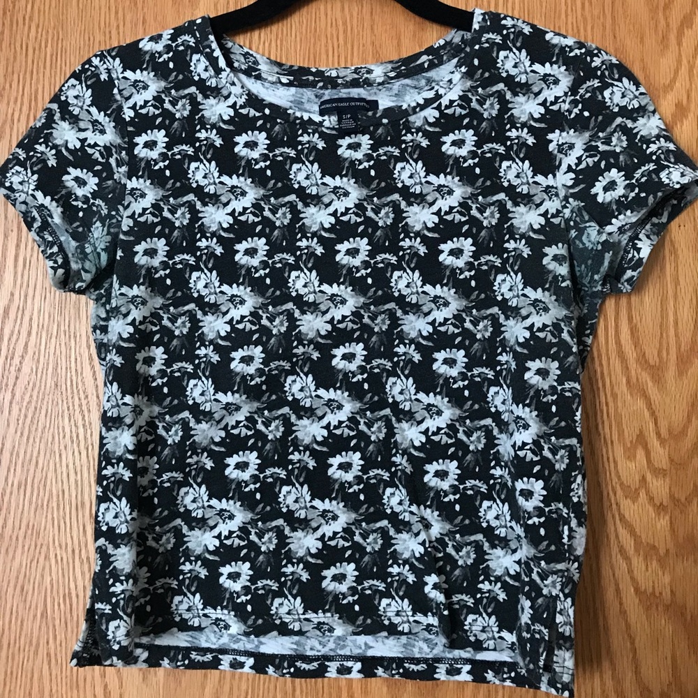 Floral crop t-shirt